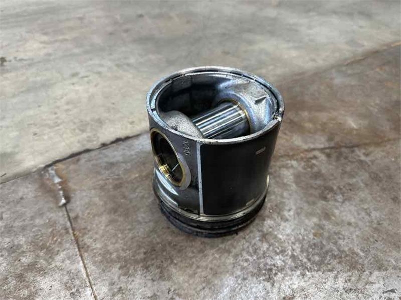 Scania PISTON 1798603 Engines