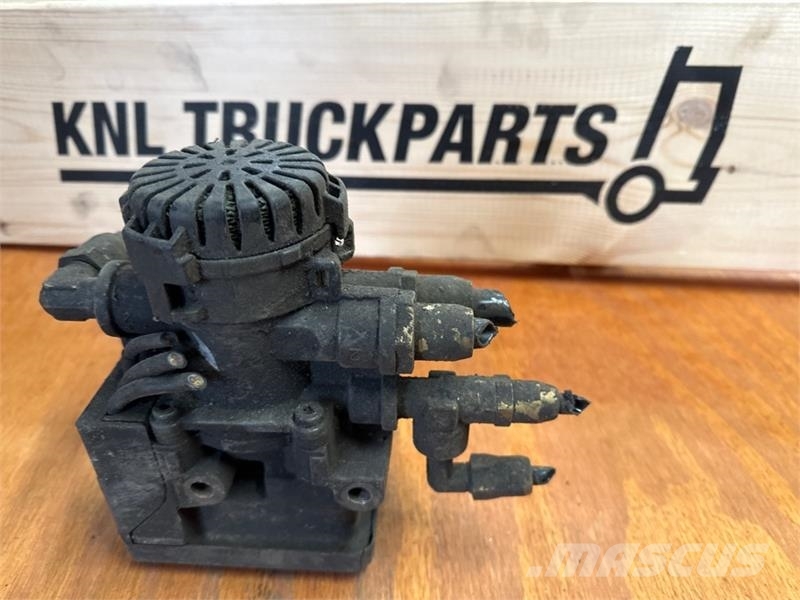 Scania PRESSURE CONTROL MODULE EBS 1879275 Radiatori