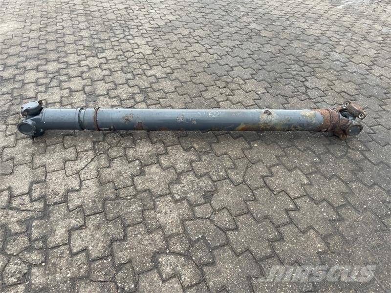Scania PROPSHAFT P500 L:76 // 1758552 Aksler