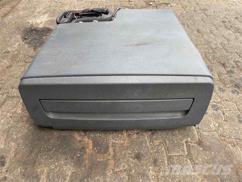 Scania REFRIGERATOR / FRIDGE 1741355 Cabines