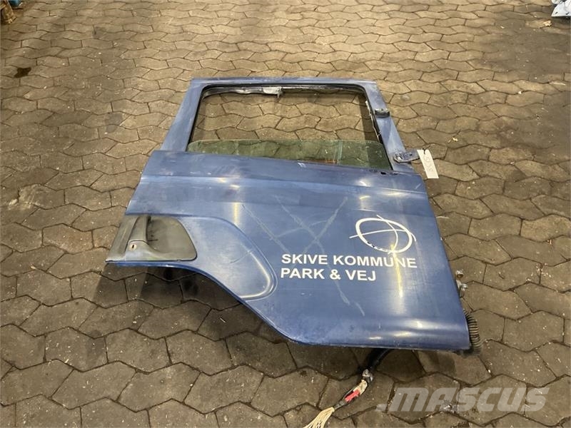 Scania RIGHT P DOOR 1476533 Кабіни