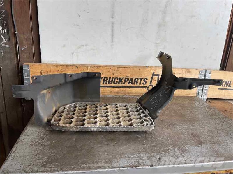 Scania STEP LH 2418455 Kabīnes un interjers