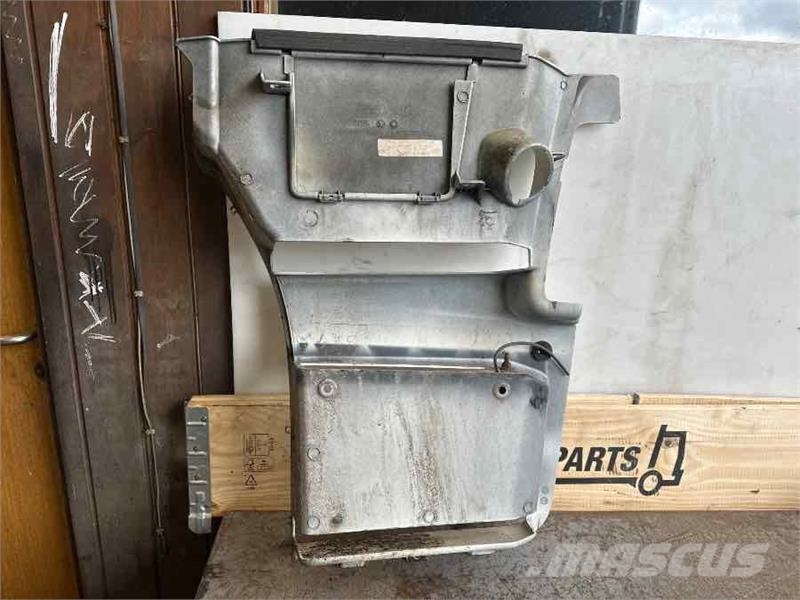 Scania STEP PLATE 2559301 Chassis