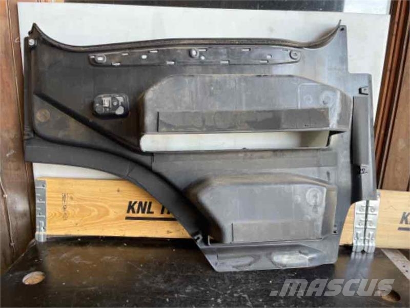 Scania STEP PLATE, LEFT 2422394 Σασί - πλαίσιο