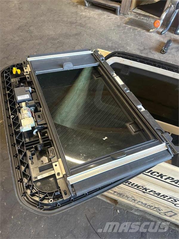 Scania SUN ROOF HATCH 2532780 Kabine i unutrašnjost