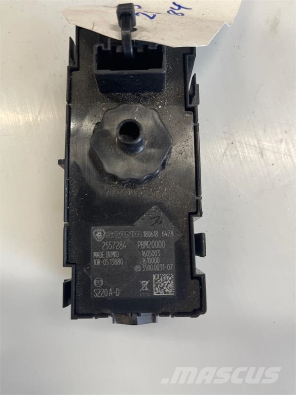 Scania SWITCH MODUL 2557284 Καμπίνες και εσωτερικό