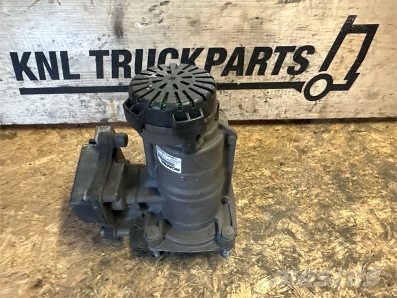 Scania TRAILER CONTROL MODULE 2199282 Radiatori