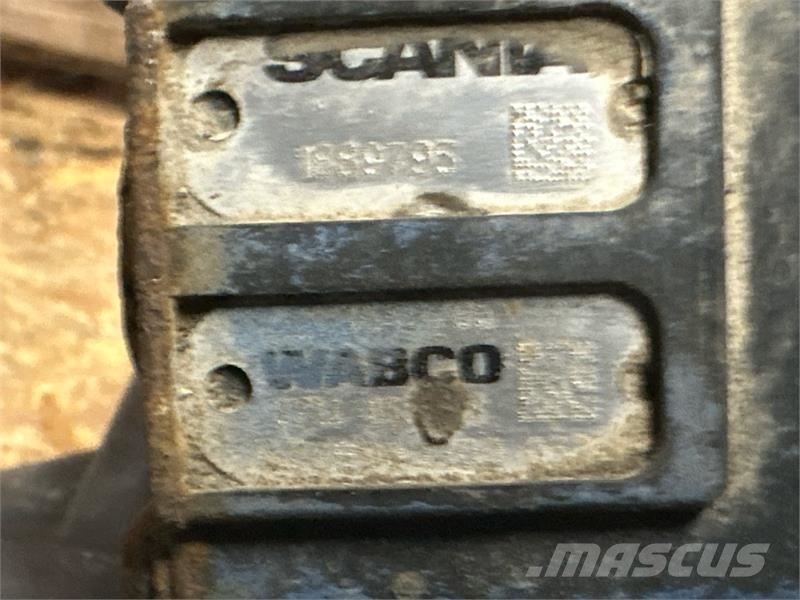 Scania VALVE 1889795 散热器