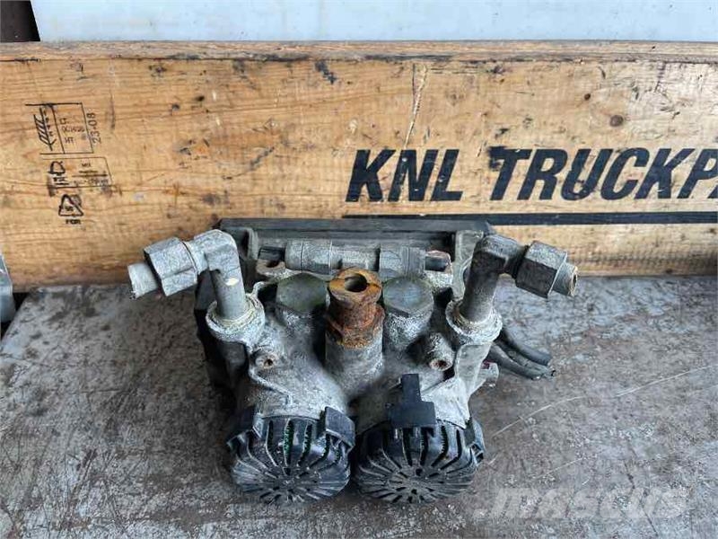 Scania VALVE EBS 1857013 مشعات