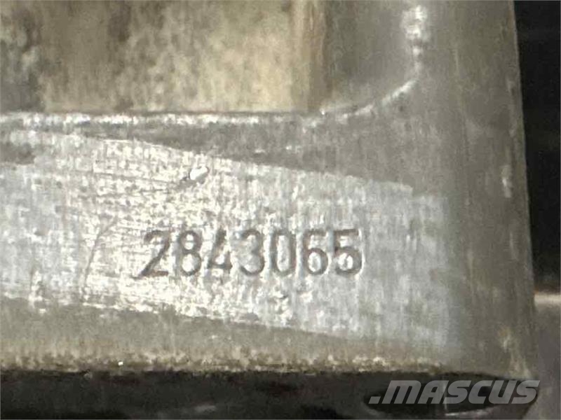 Scania VLAVE BLOCK V107 2843065 散热器