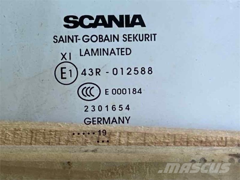 Scania WINDOW GLAZING 2301654 Καμπίνες και εσωτερικό