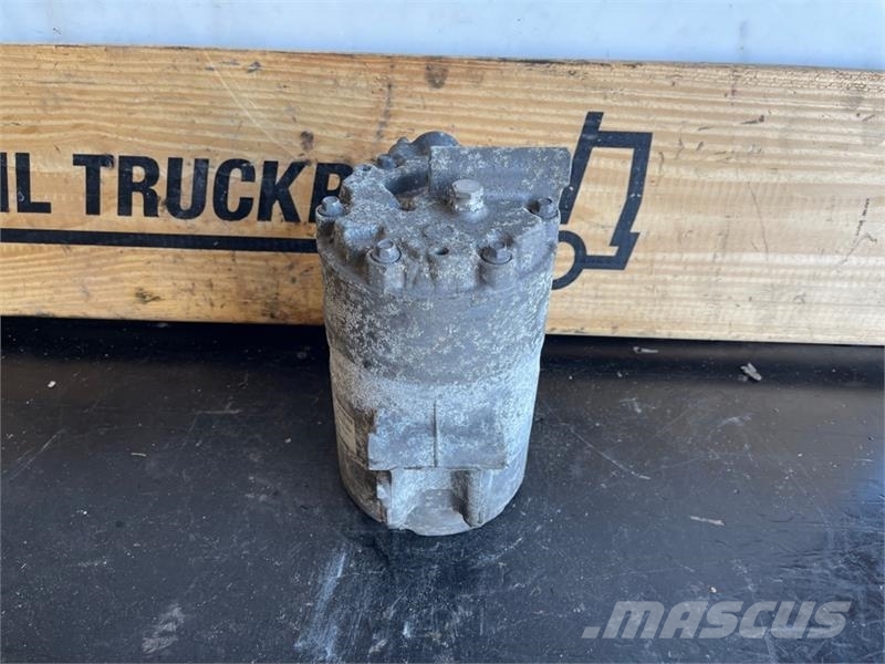 Volvo AC COMPRESSOR 84192002 Καλοριφέρ