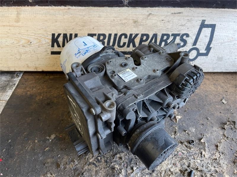 Volvo AIR DRYER 22358797 Καλοριφέρ