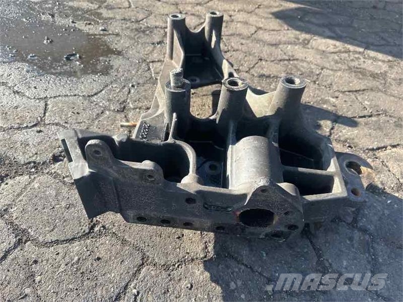 Volvo BRACKET 21223079 Raamid
