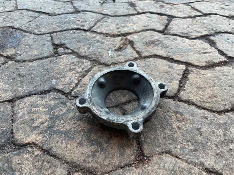 Volvo BRACKET 21464940 Raamid