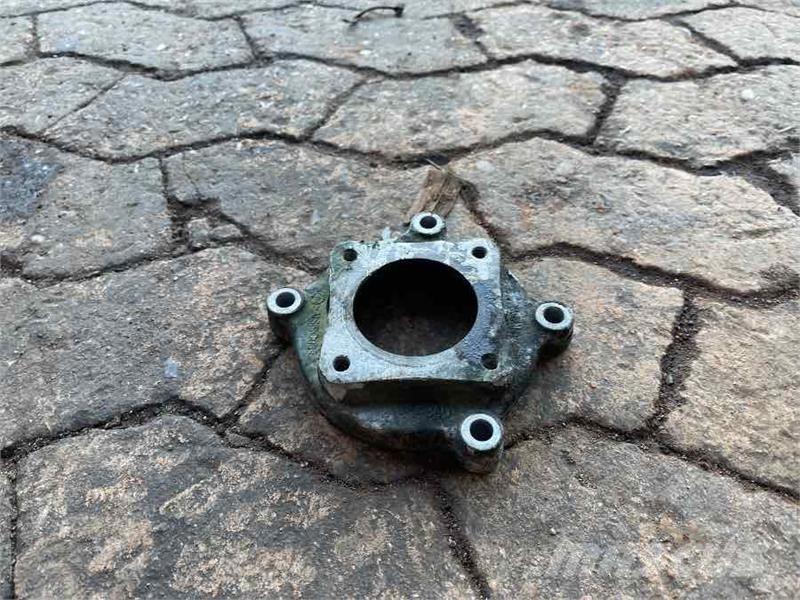 Volvo BRACKET 21464940 Raamid