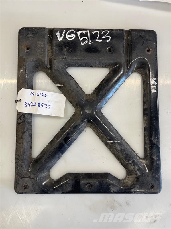 Volvo BRACKET 84228536 Chassis