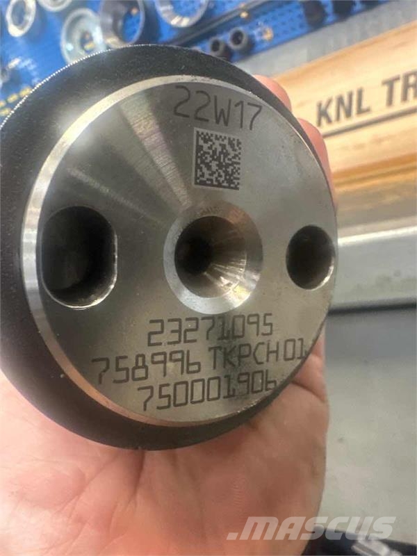 Volvo CAMSHAFT 23271095 محركات