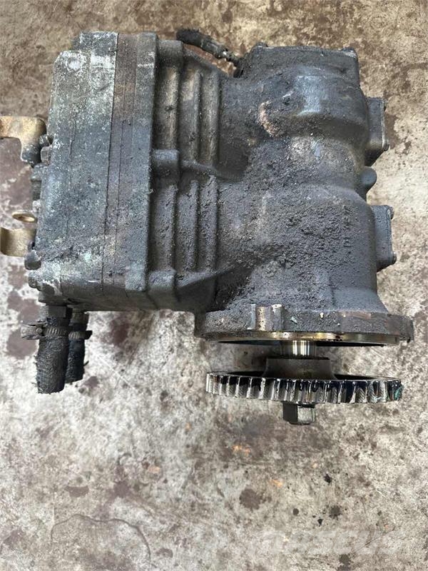 Volvo COMPRESSOR 22083113 Engines