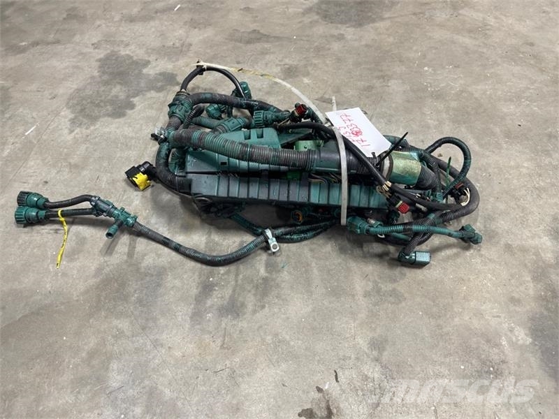 Volvo CONSTRUCTION, CABELS  WIRING HARNESS 17483377 Componentes electrónicos