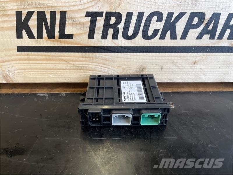 Volvo CONTROL UNIT 22038896 일렉트로닉스