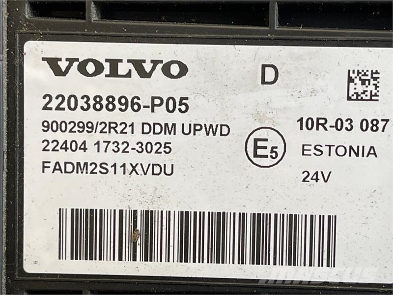 Volvo CONTROL UNIT 22038896 일렉트로닉스
