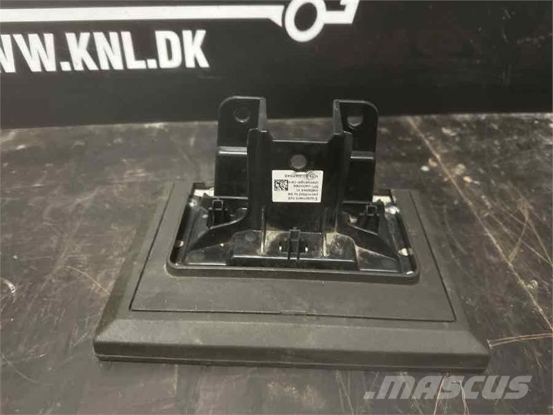 Volvo DISPLAY 23602613 PO4 Electronics