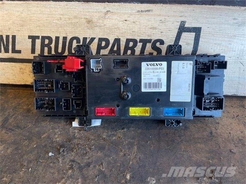 Volvo ECU UMCU / FFR 22619999 일렉트로닉스