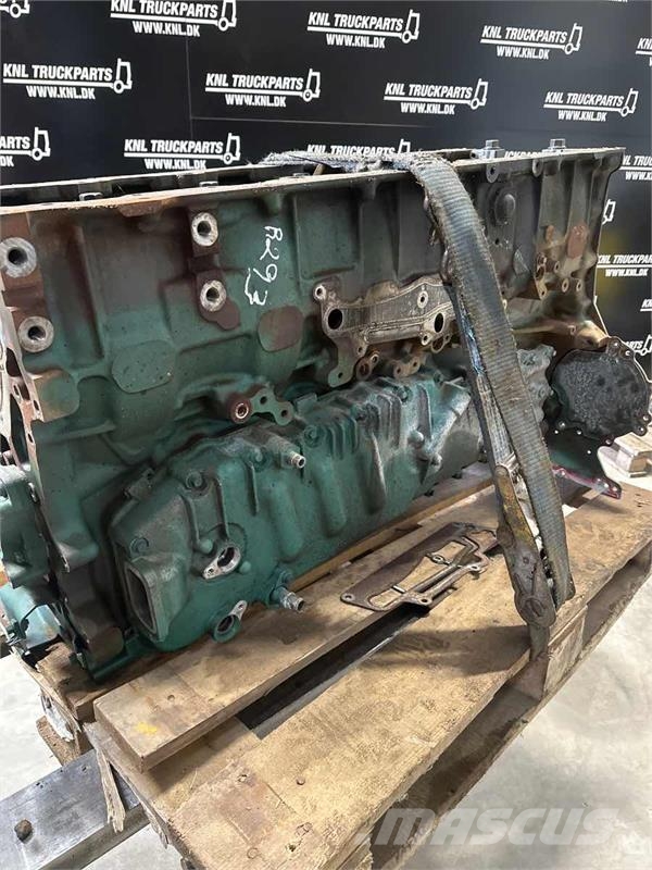Volvo ENGINE BLOCK 23830349 محركات