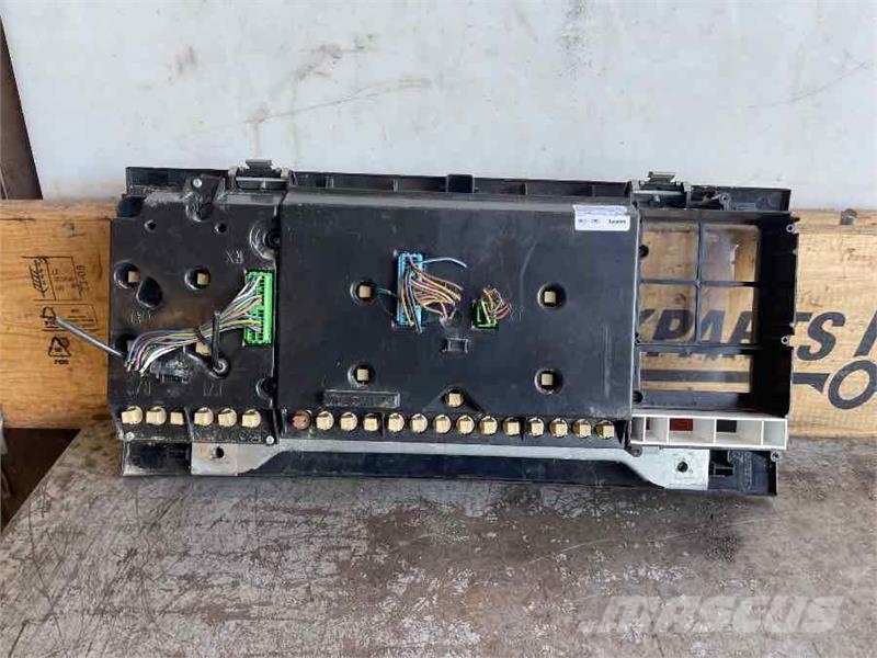 Volvo FL6 SPEEDOMETER 20528790 Elektronik