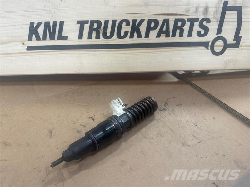 Volvo INJECTOR 22052765 Other components