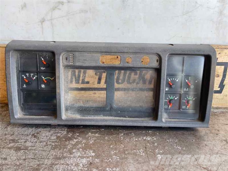 Volvo KOMBI INSTRUMENT 3198561 Electrónicos