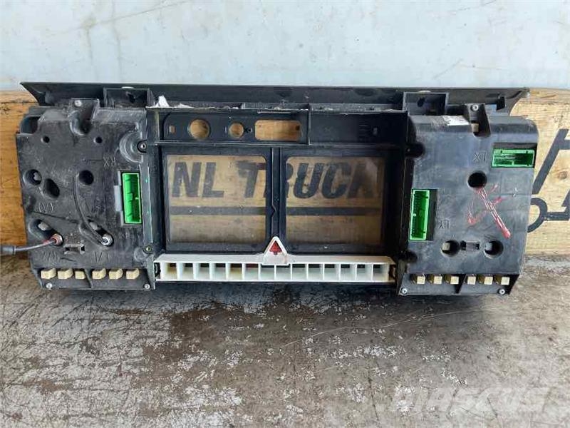 Volvo KOMBI INSTRUMENT 3198561 Electrónicos