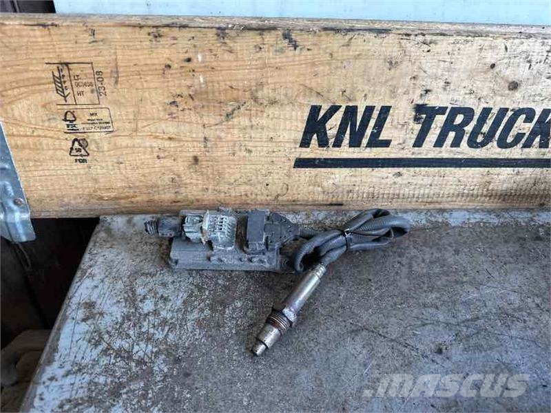Volvo NOX SENSOR 22827992 라디에이터