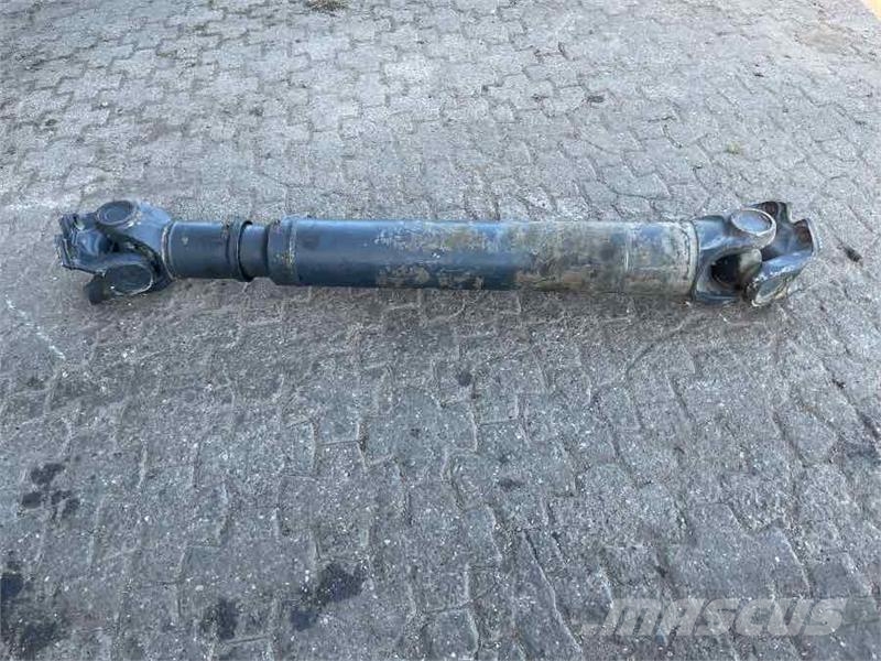 Volvo PROPSHAFT 1068138 Akselit