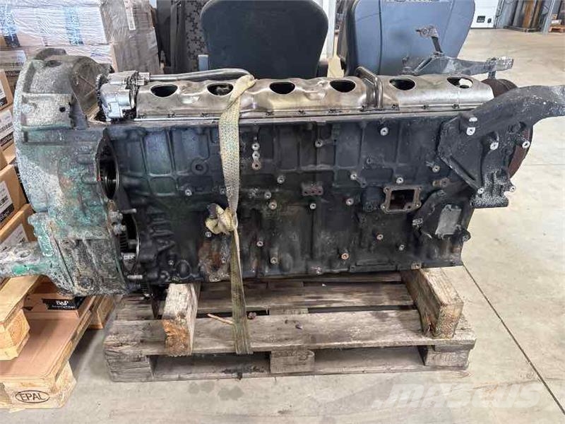 Volvo SHOTBLOK D13K / 540 HP VEB+ K4 // 24900158 Motores