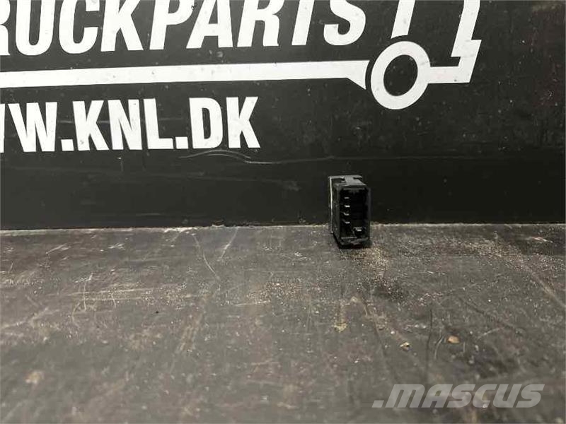 Volvo SWITCH 21694774 Electronics