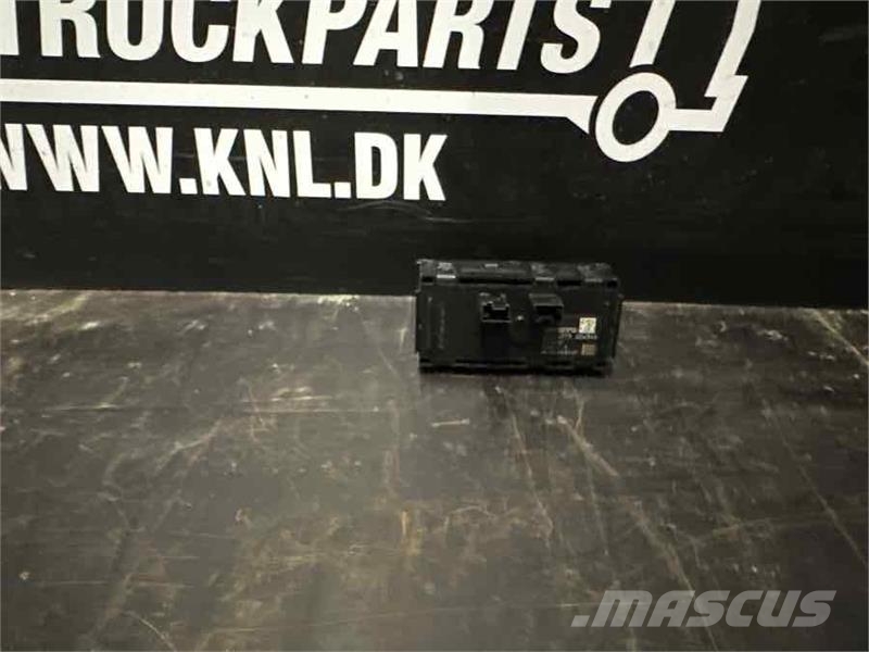 Volvo SWITCH MODULE 22026373 Electronics