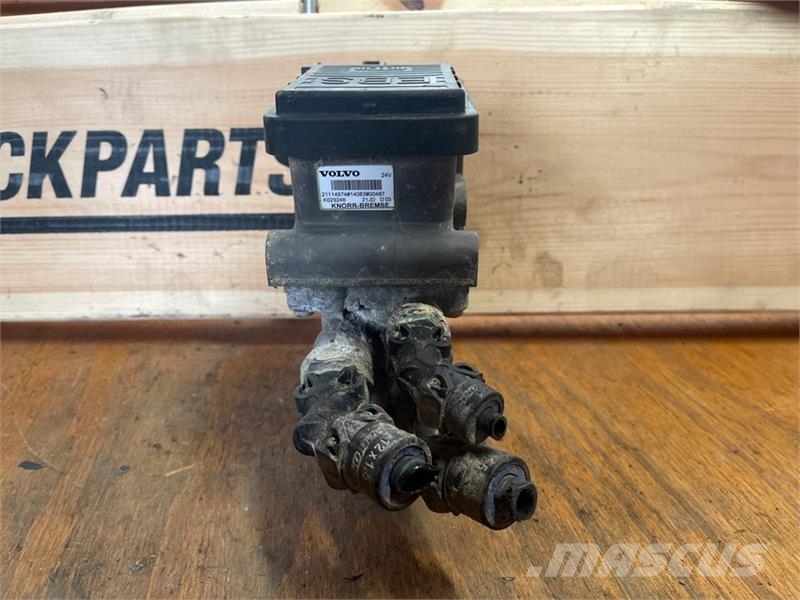 Volvo VALVE 21114974 Καλοριφέρ