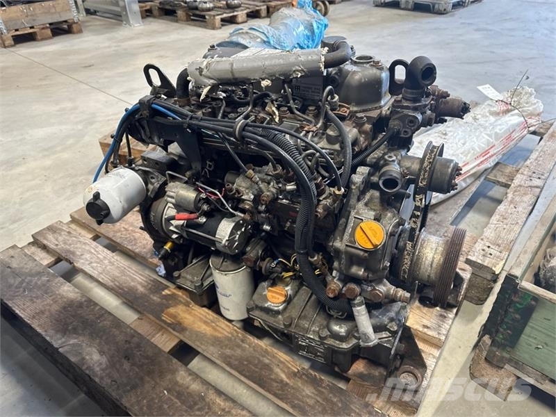 Yanmar TK486E Двигуни