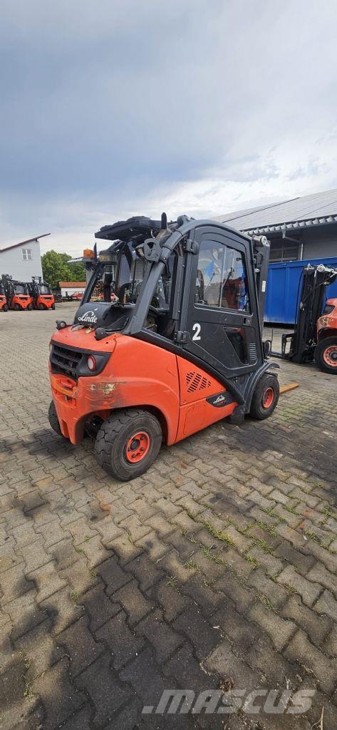 Linde H 25 T-02 LPG forklifts