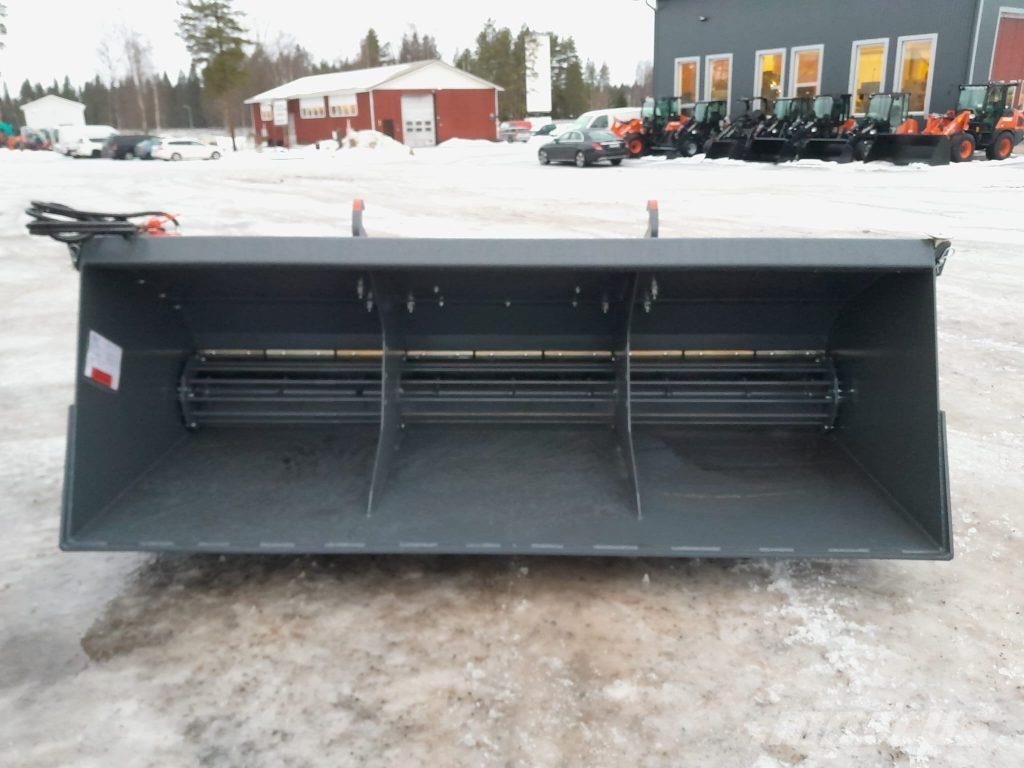  HIEKOITUSKAUHA VAMA 1650L VOLVO BM Пескоразбрасывателы