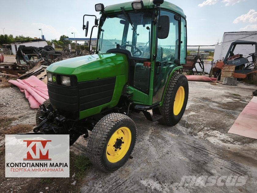 John Deere 4400 HTS Trattori