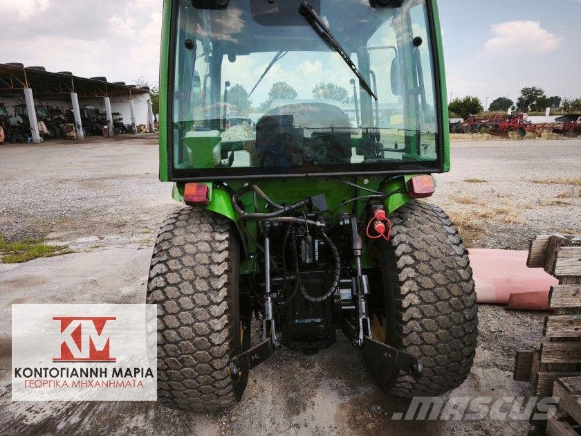 John Deere 4400 HTS Trattori