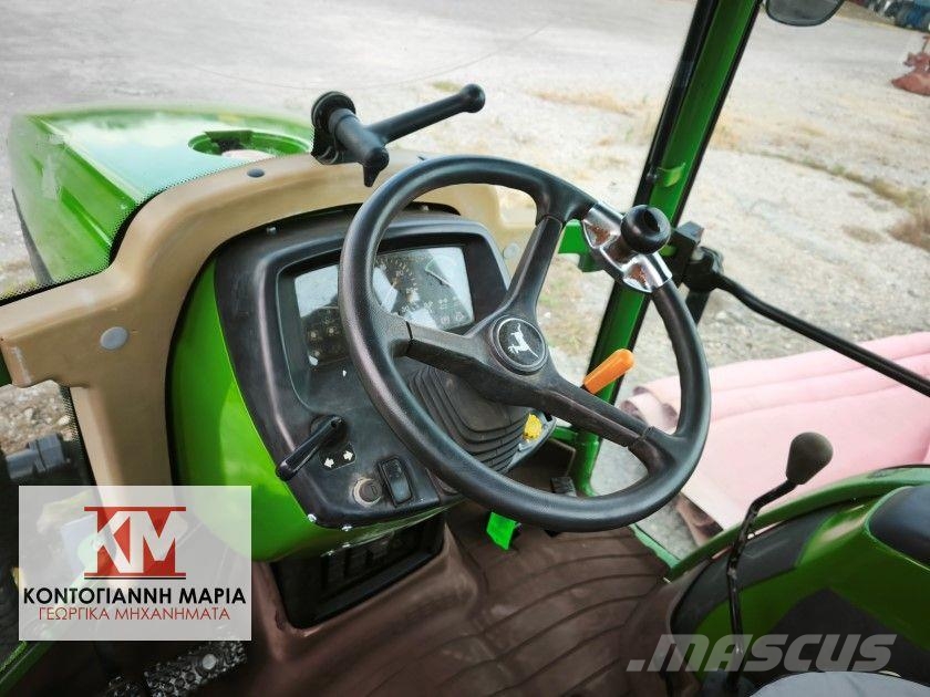 John Deere 4400 HTS Trattori