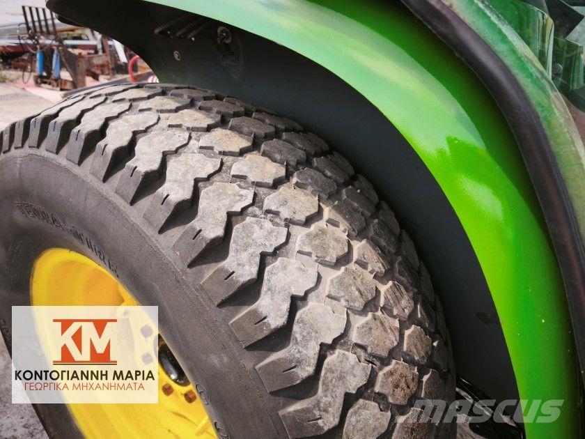 John Deere 4400 HTS Trattori