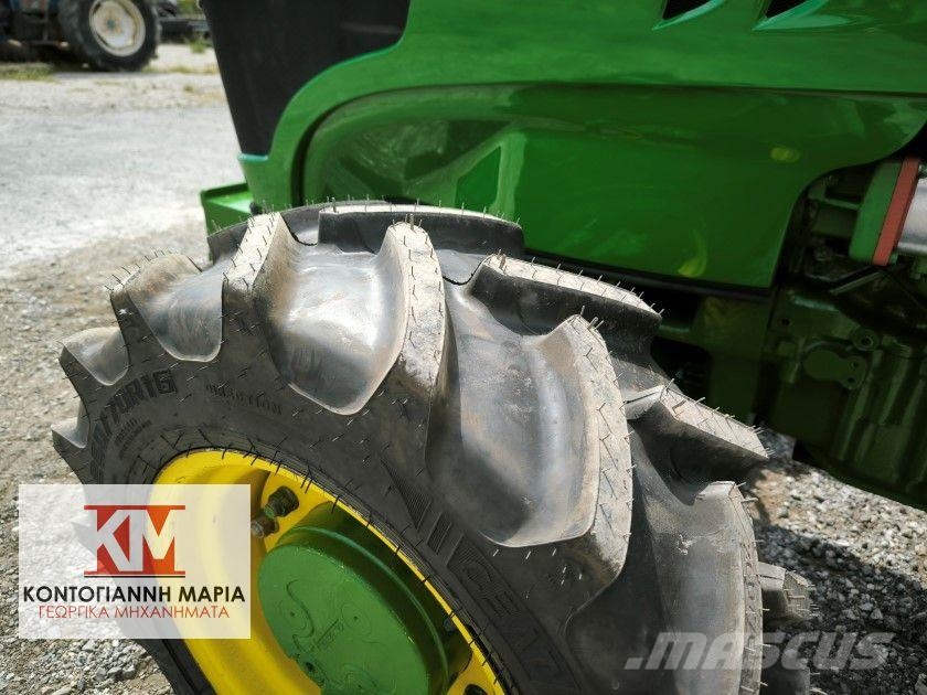 John Deere 5085 GL الجرارات