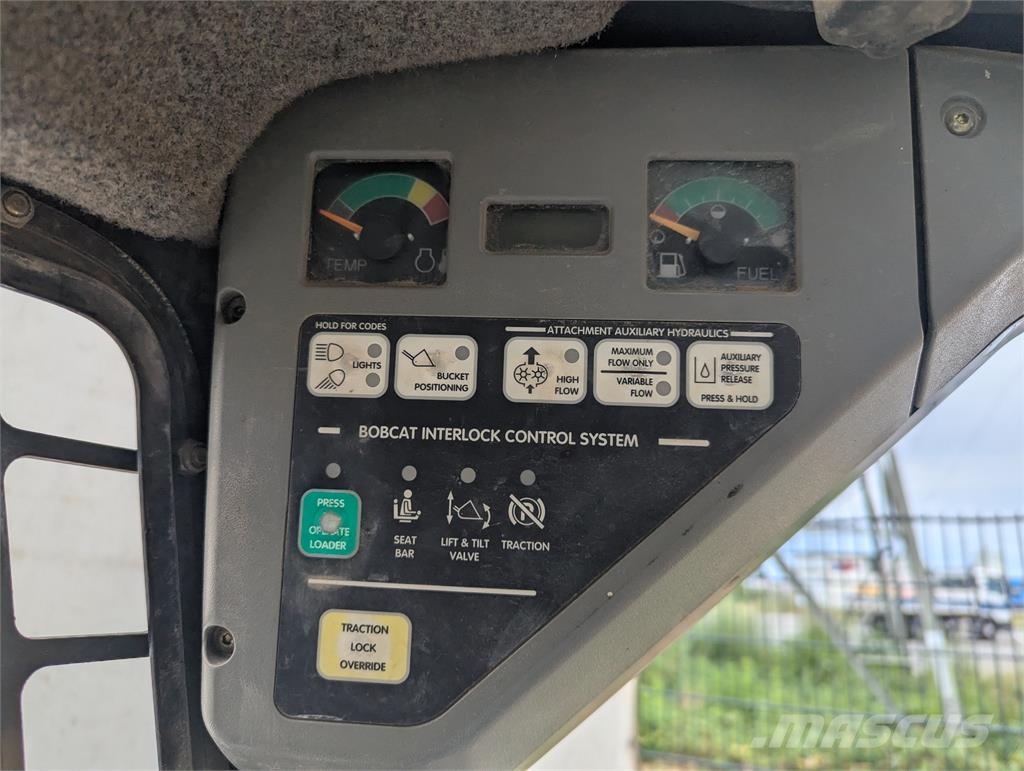 Bobcat 773 Lietoti riteņu kompaktiekrāvēji
