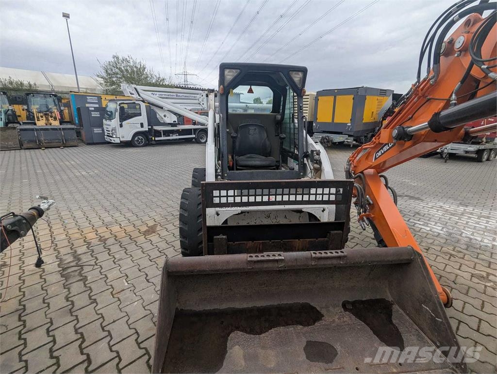 Bobcat 773 Lietoti riteņu kompaktiekrāvēji