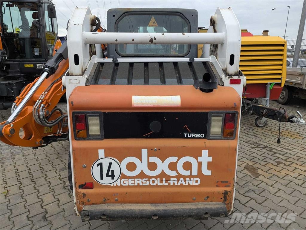 Bobcat 773 Lietoti riteņu kompaktiekrāvēji